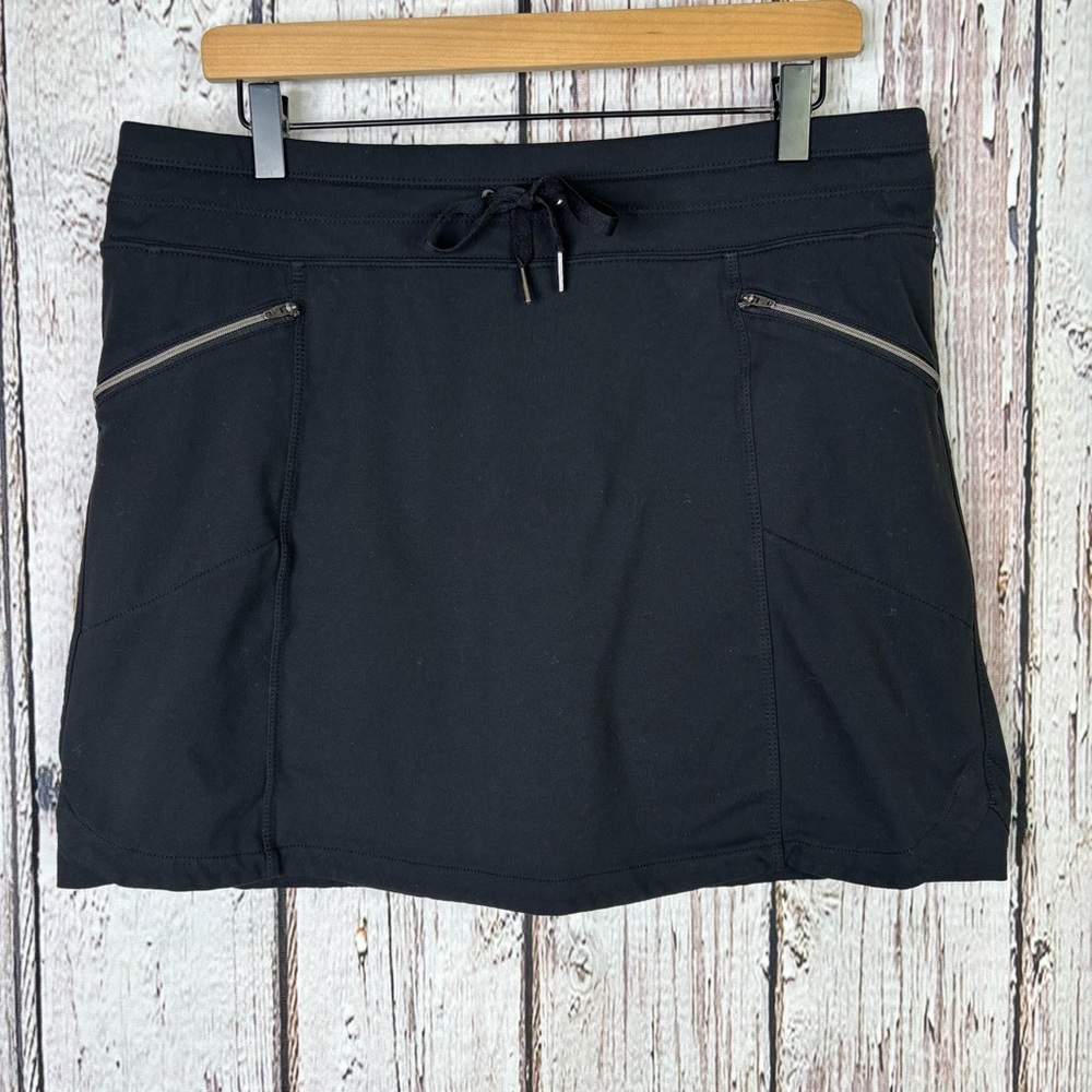 Athleta Metro Skort Black Size Large Built In Mesh Shorts Zippered Pockets | EUC
